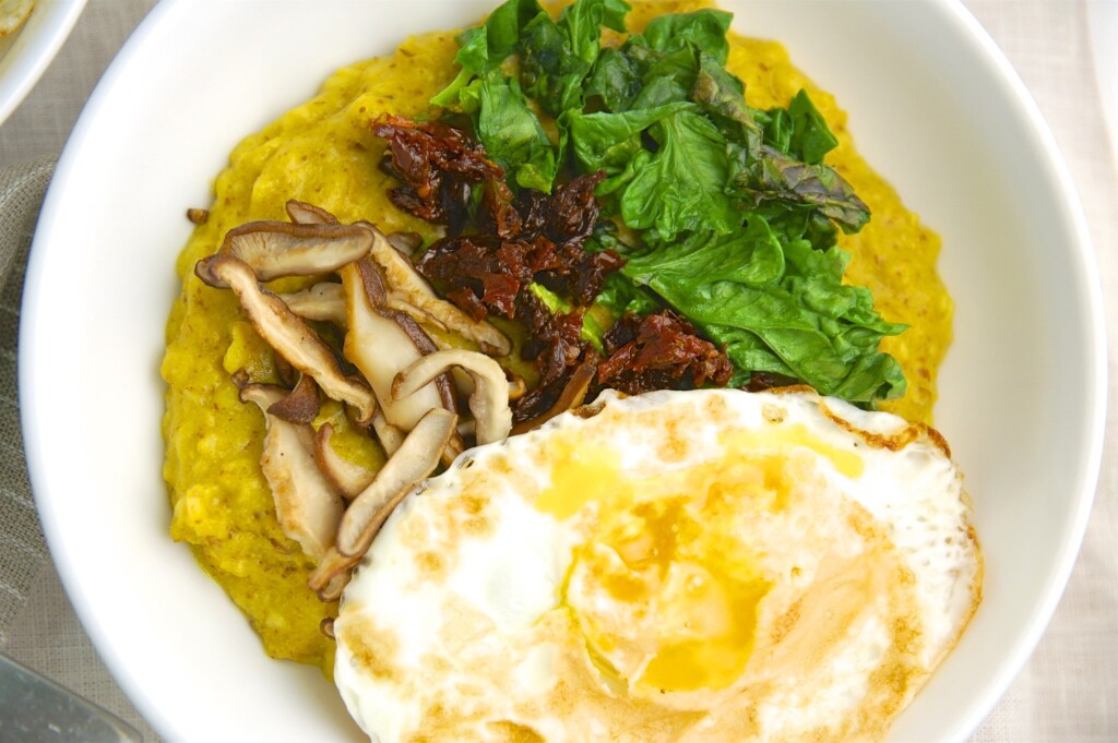 Oats with Egg and Spinach