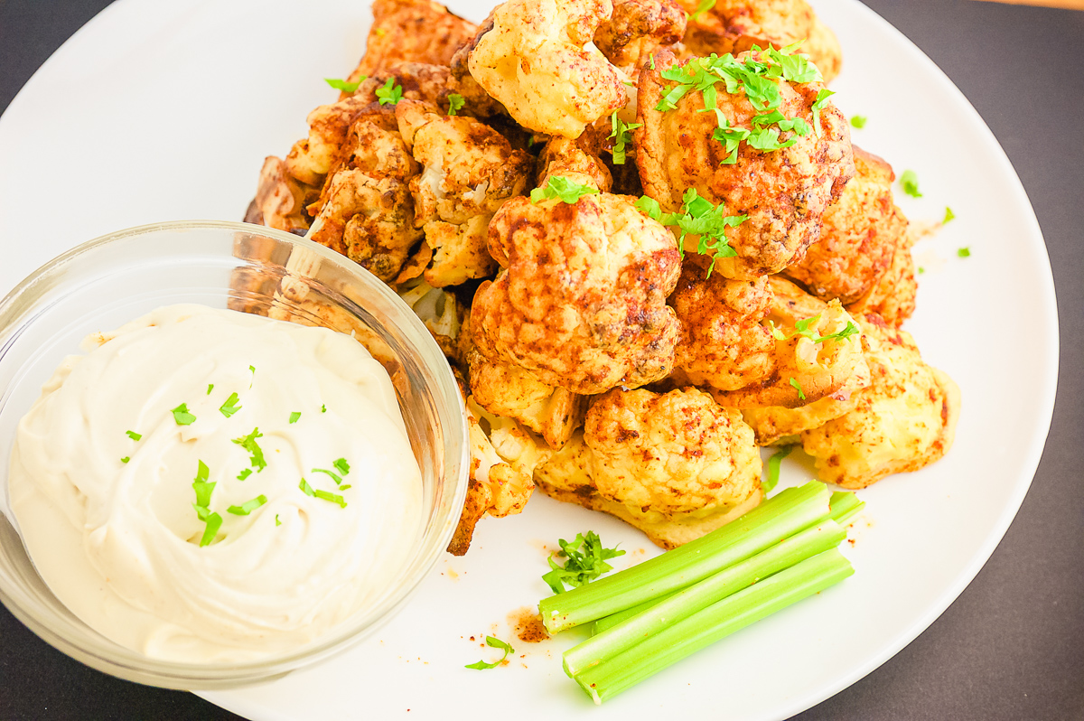 Spicy Cauliflower w/ dip